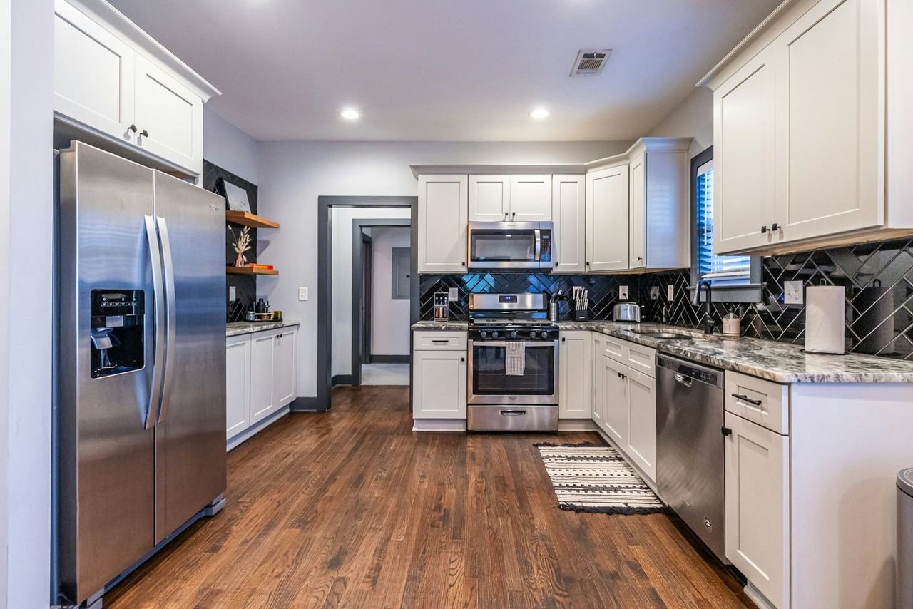 988 Mayson Turner Road Northwest - Photo 7 of 50