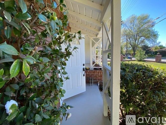 5128 Fulton Avenue - Photo 2 of 10