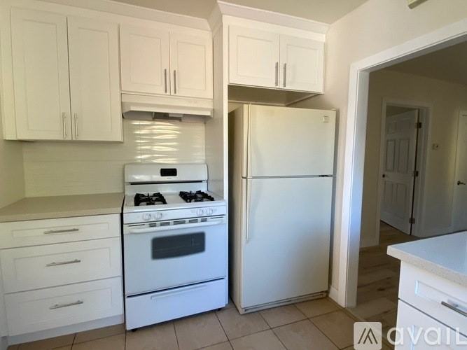 5128 Fulton Avenue - Photo 3 of 10