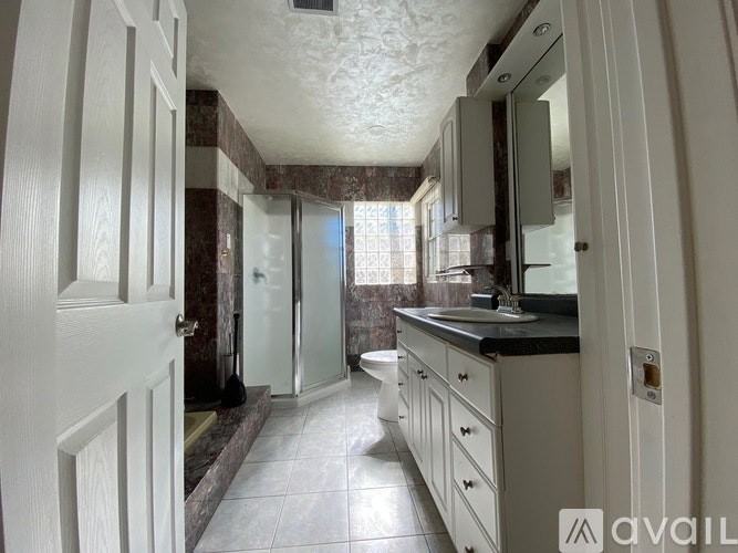 5128 Fulton Avenue - Photo 7 of 10