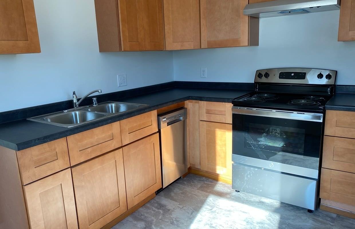 540 9th Street North - Photo 6 of 24