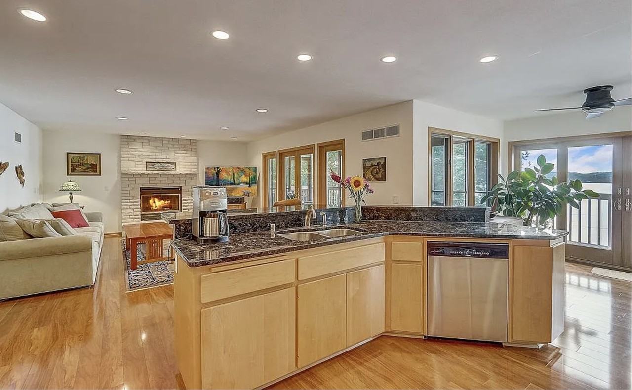 4216 Morris Park Road - Photo 3 of 32