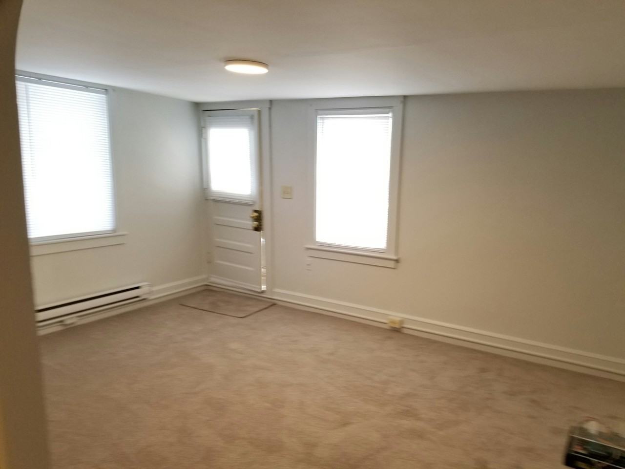 7 1/2 Fletcher Street - Photo 3 of 12