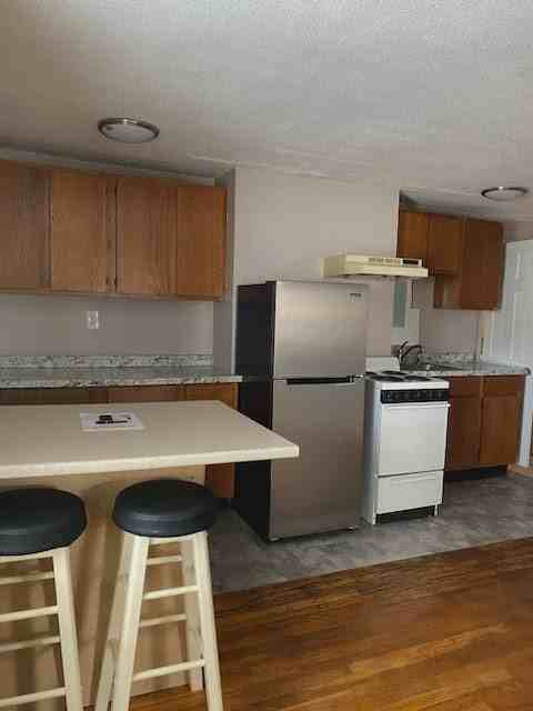 24 Main St #4 - Photo 2 of 7