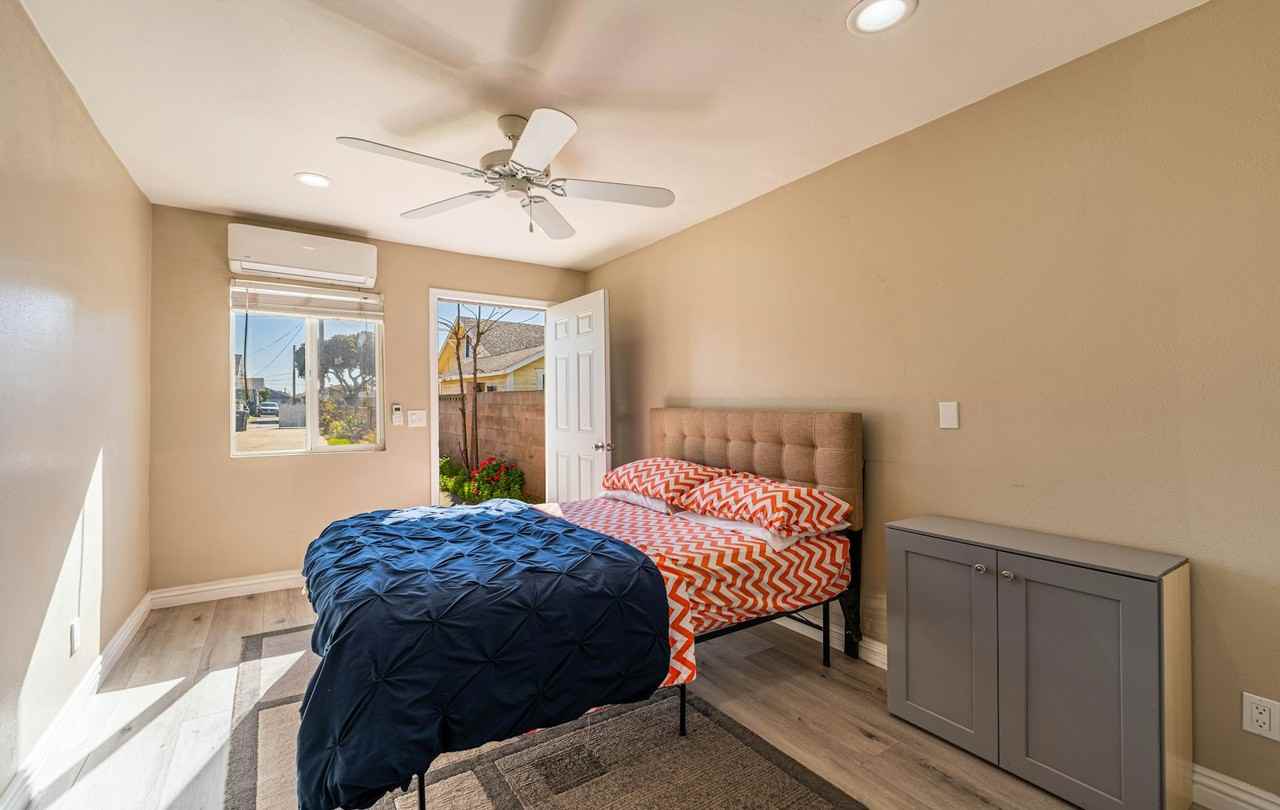 18501 Clarkdale Avenue, Unit Artesia - 2 BD 1 BA - Photo 3 of 20