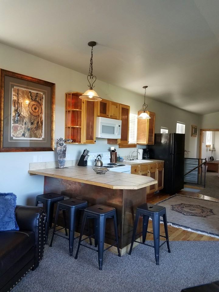 871 Bristlecone Drive, Unit A - Photo 4 of 9