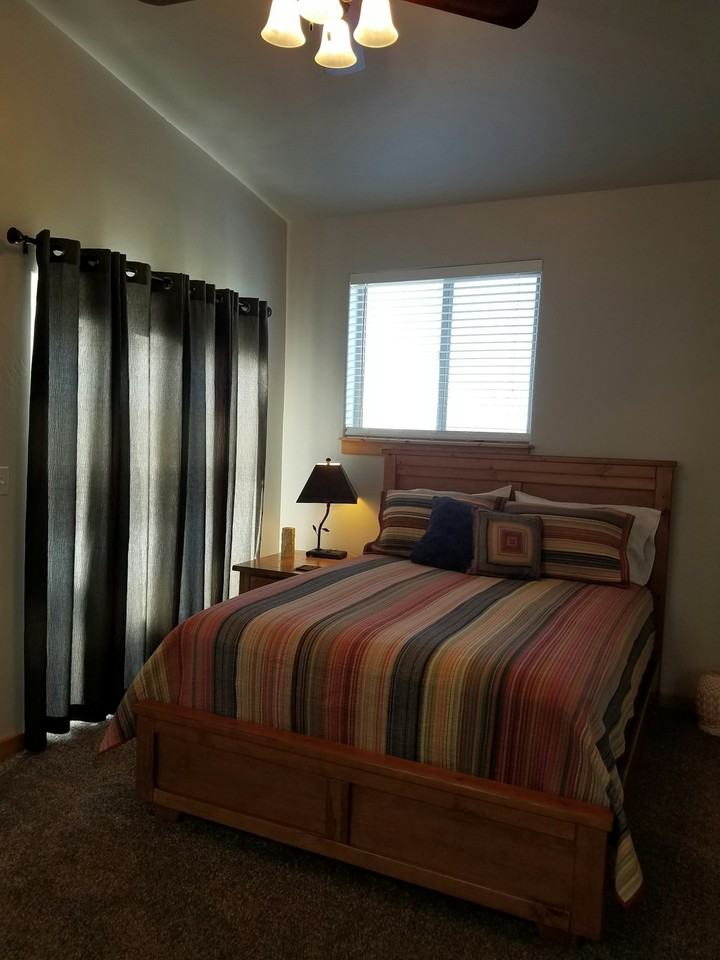 871 Bristlecone Drive, Unit A - Photo 6 of 9