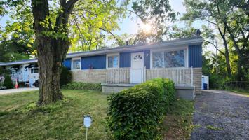 featured image of 2193 Bancroft St