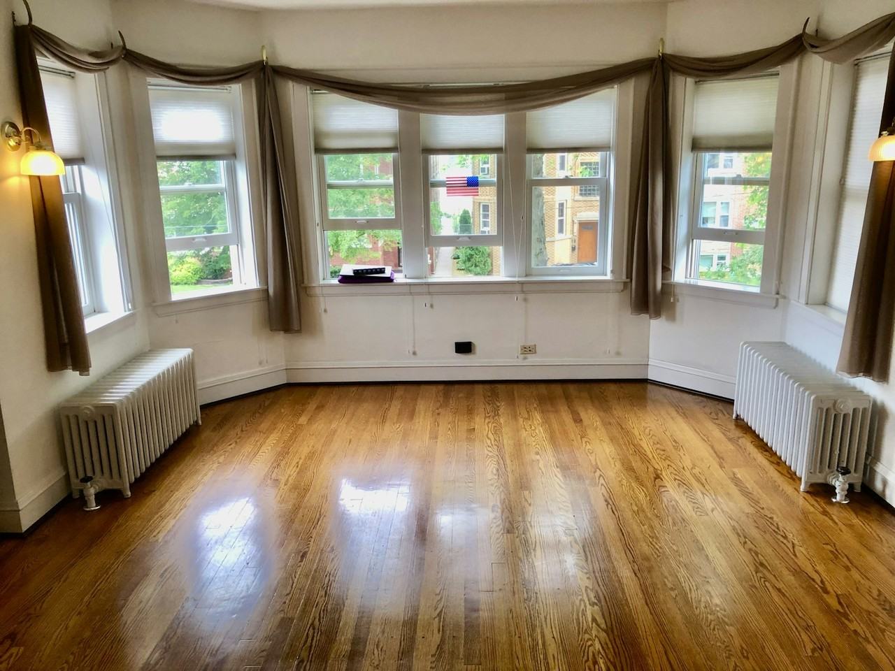 4952 N Menard Ave, Unit 2 - Photo 6 of 12