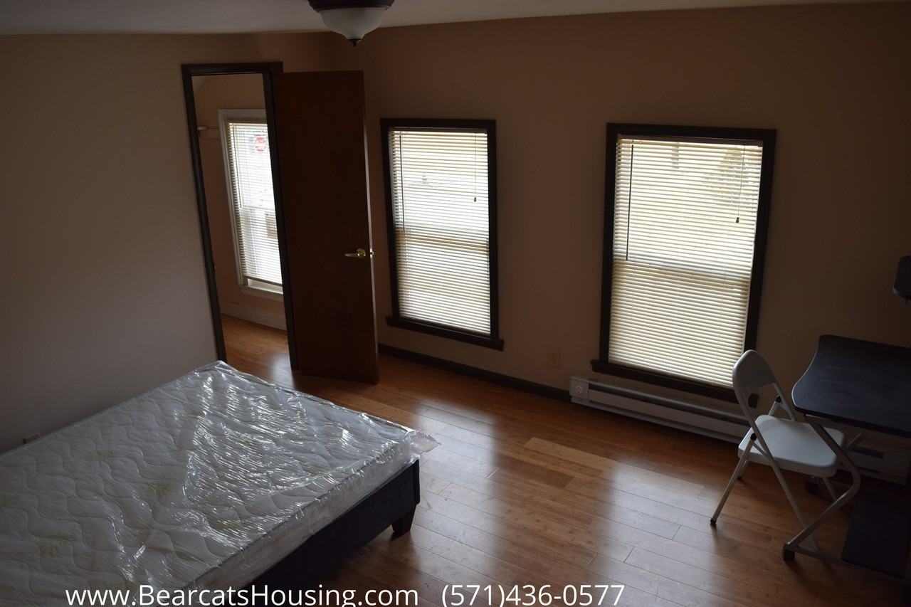 100 Walnut - Photo 2 of 18