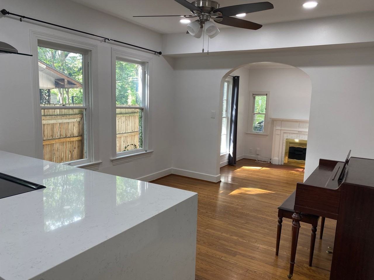 803 East 32nd Street - Photo 7 of 25