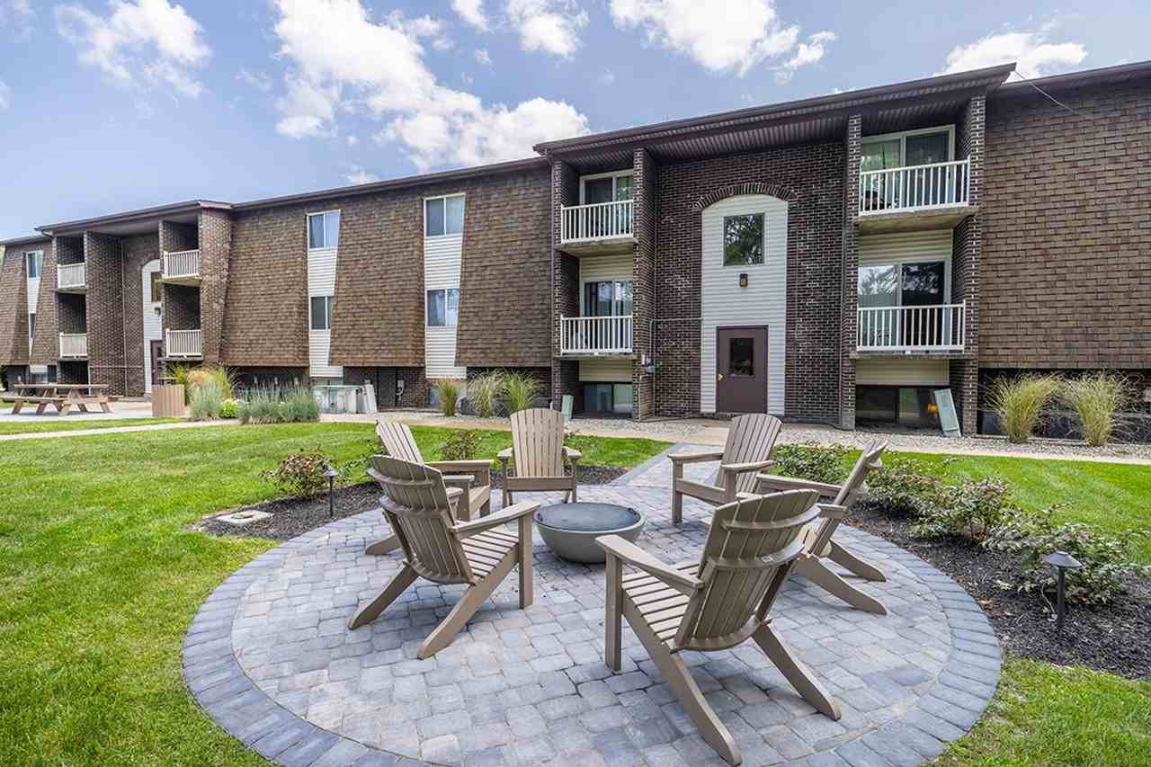 Winchester Apartments & Townhomes - Photo 2 of 30