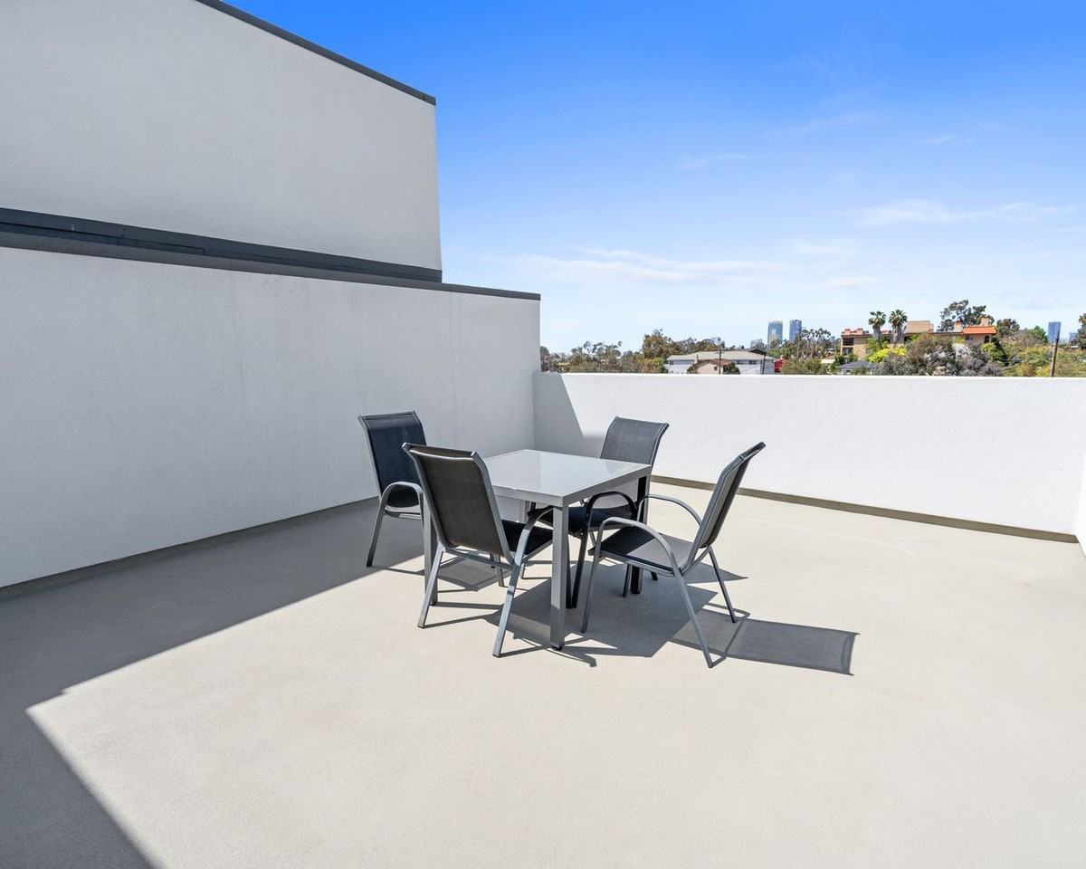 2961 E St #09 - Photo 5 of 17