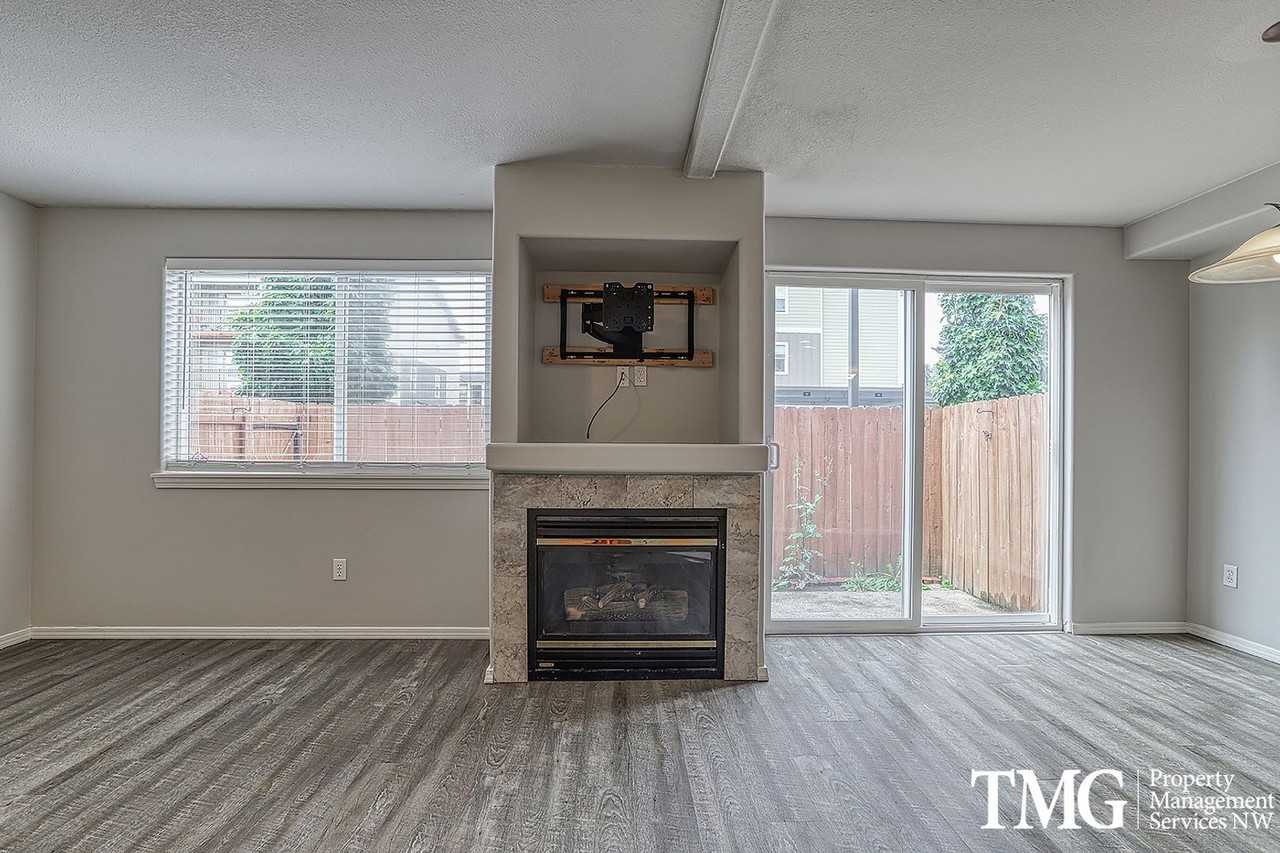 5522 Ne 89th Ave - Photo 2 of 32