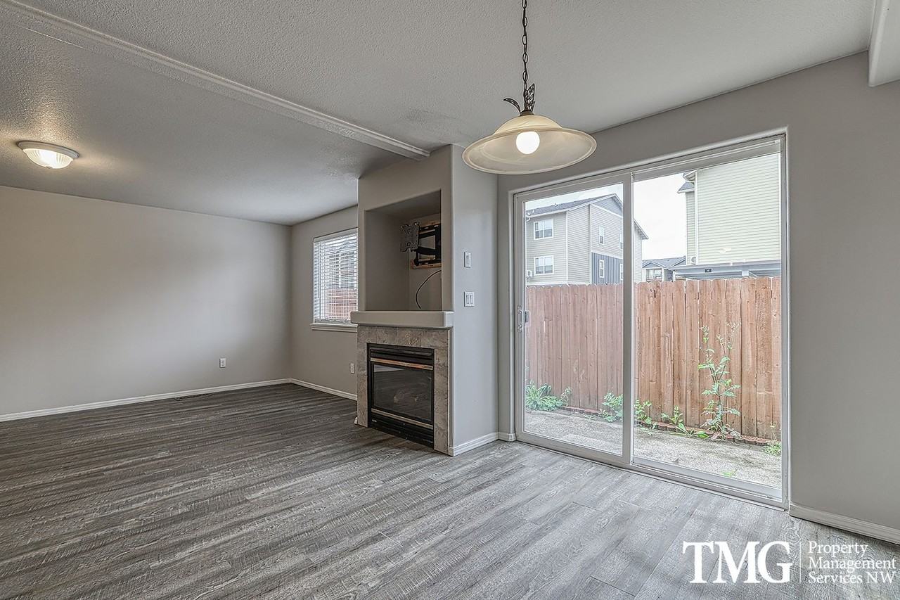 5522 Ne 89th Ave - Photo 3 of 32