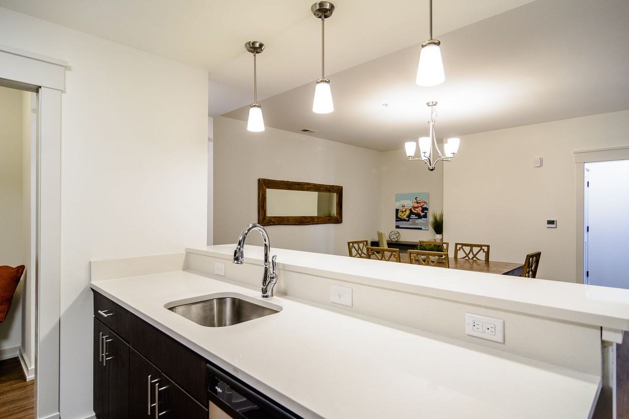 1002 Run Hill Ct #115 - Photo 2 of 9