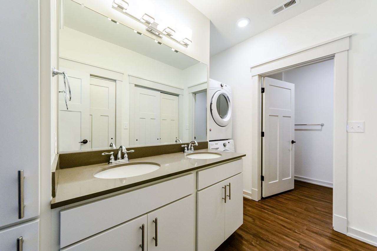 1002 Run Hill Ct #115 - Photo 5 of 9