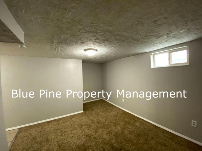 1136 S 2nd Ave #B - Photo 4 of 9