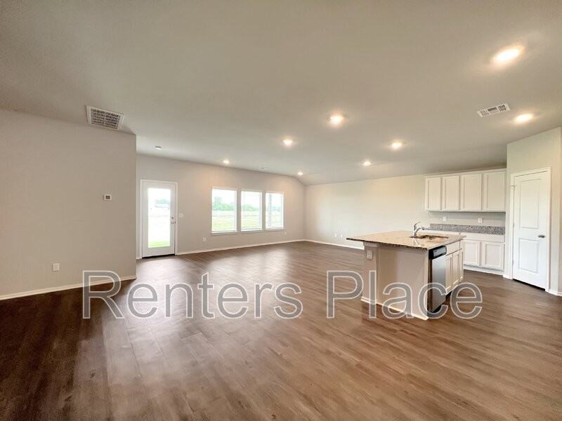 20 Stonegate Dr - Photo 3 of 18