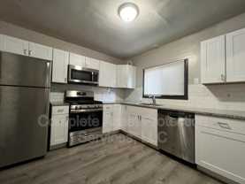 1119 E 39th Pl - Photo 1 of 1