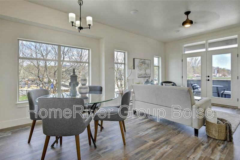 429 E Trackstand Ln - Photo 4 of 21