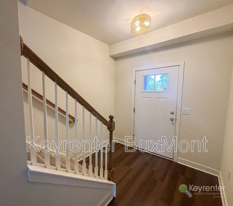 52 Independence Ct - Photo 2 of 29