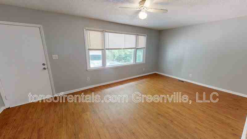 1427 - Photo 2 of 12