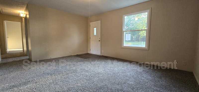 1634 Sherbrook Dr - Photo 2 of 13