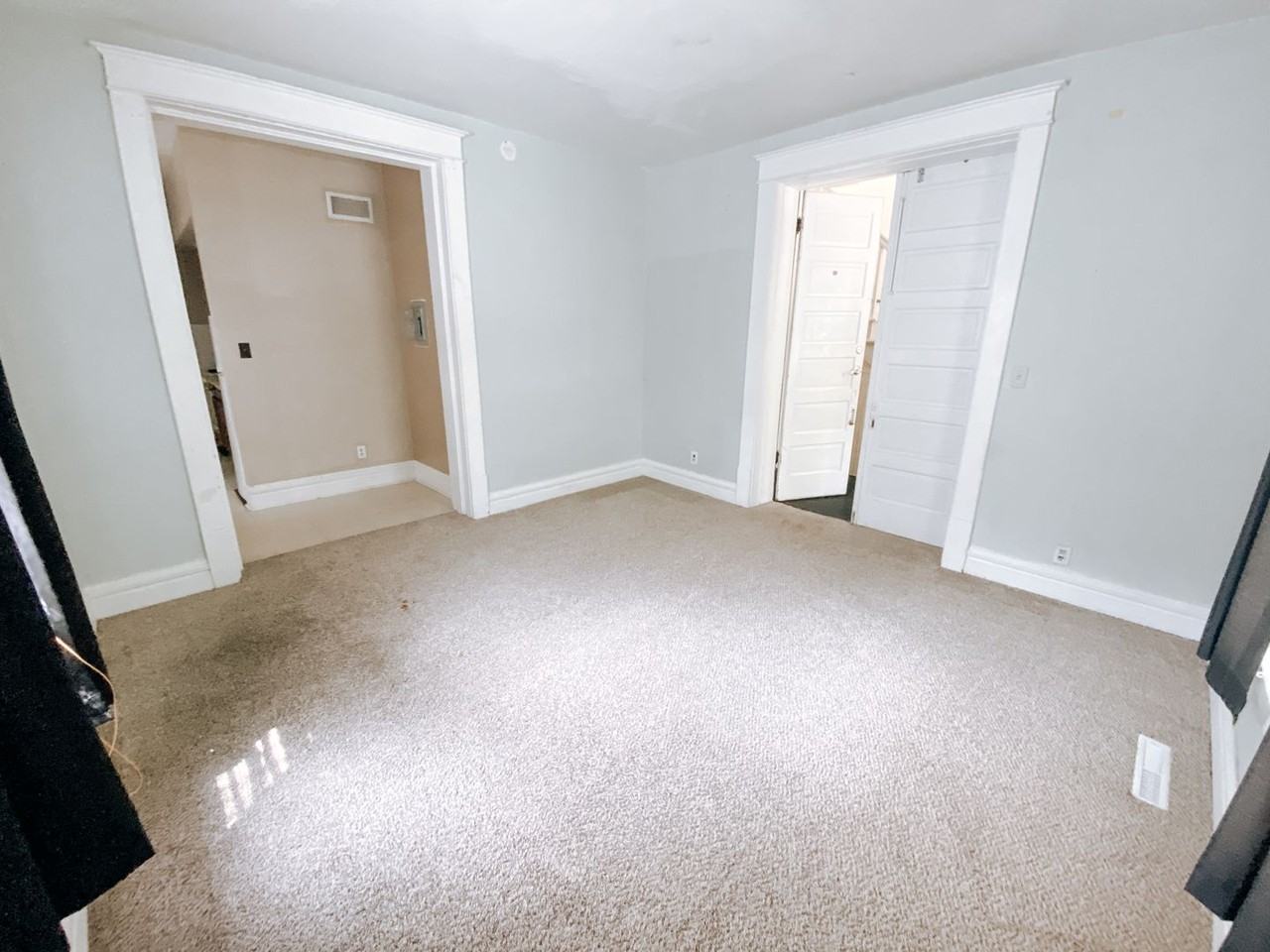 Salisbury Place Apartments - Photo 2 of 5