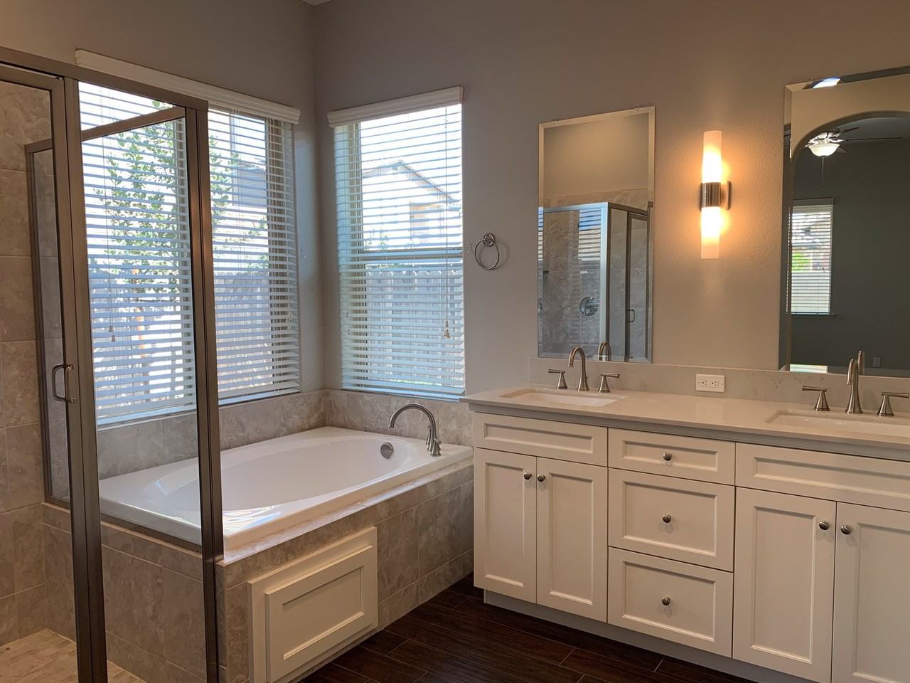 1836 E Bella Rosa Ave - Photo 7 of 8