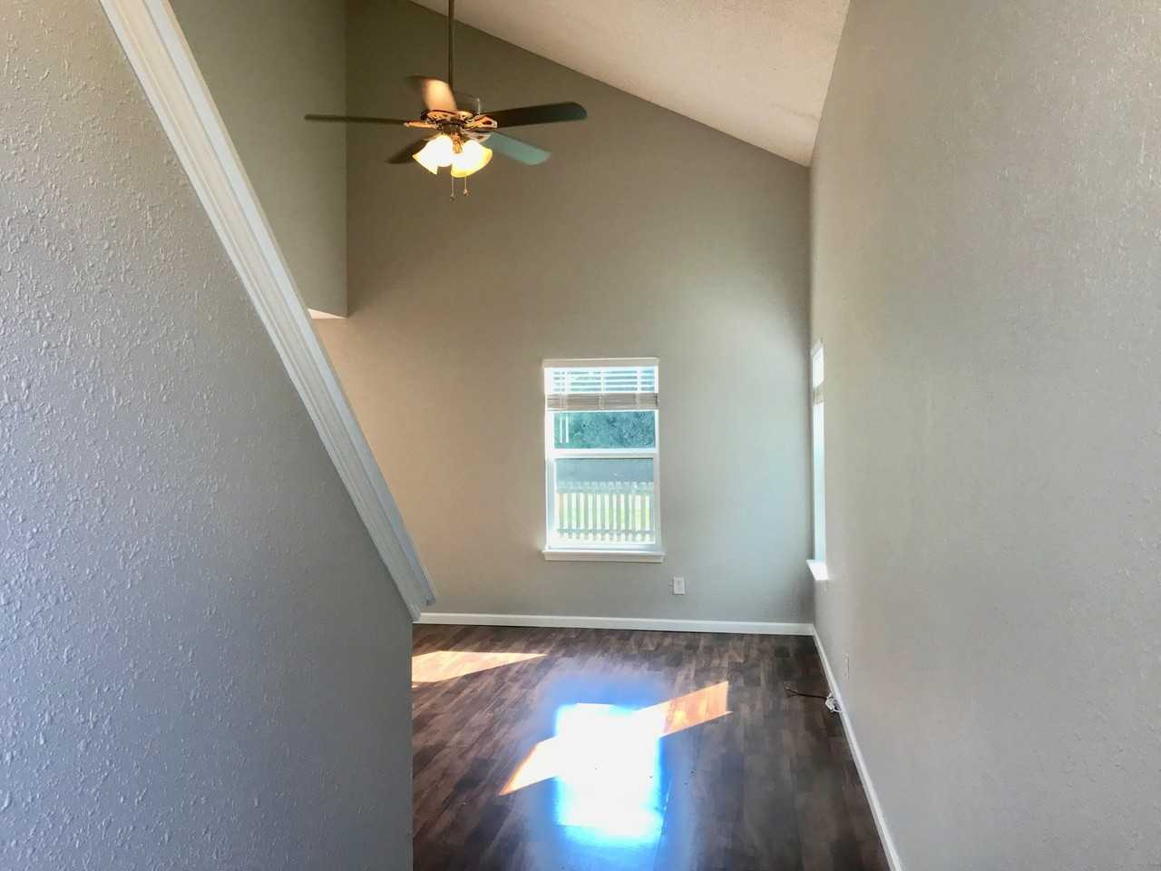 4481 Redcliff North Ln - Photo 5 of 50