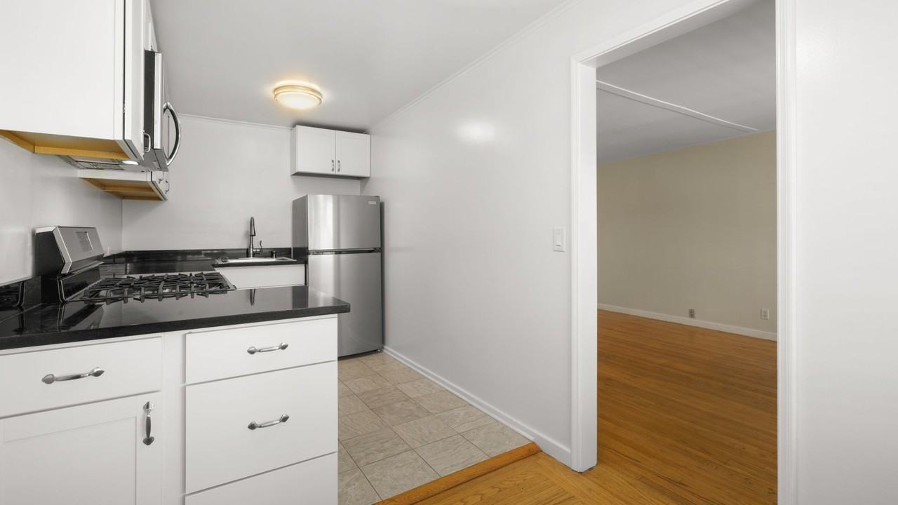 1440 1440 EL CAMINO REAL - 6 #6 - Photo 7 of 21