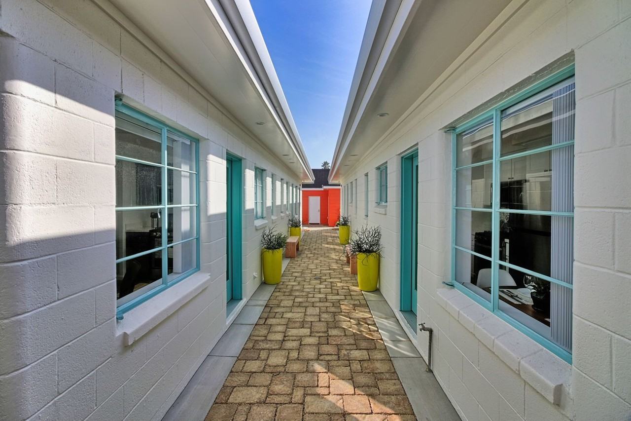 1078 Seaward Drive - Photo 2 of 27