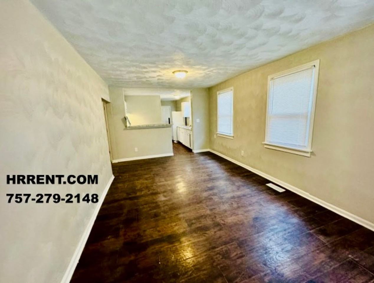 3120 Argonne Ave - Photo 3 of 13