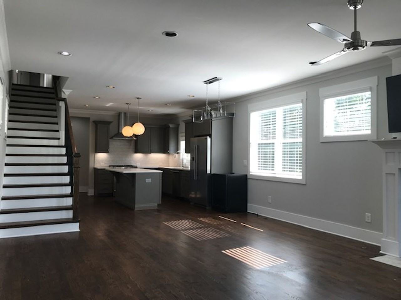 1104A W Grove Ave - Photo 2 of 41