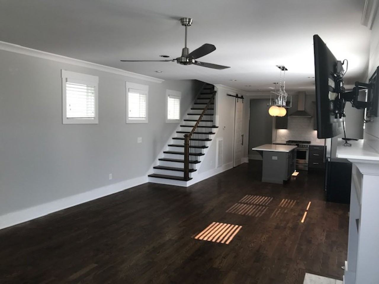 1104A W Grove Ave - Photo 3 of 41