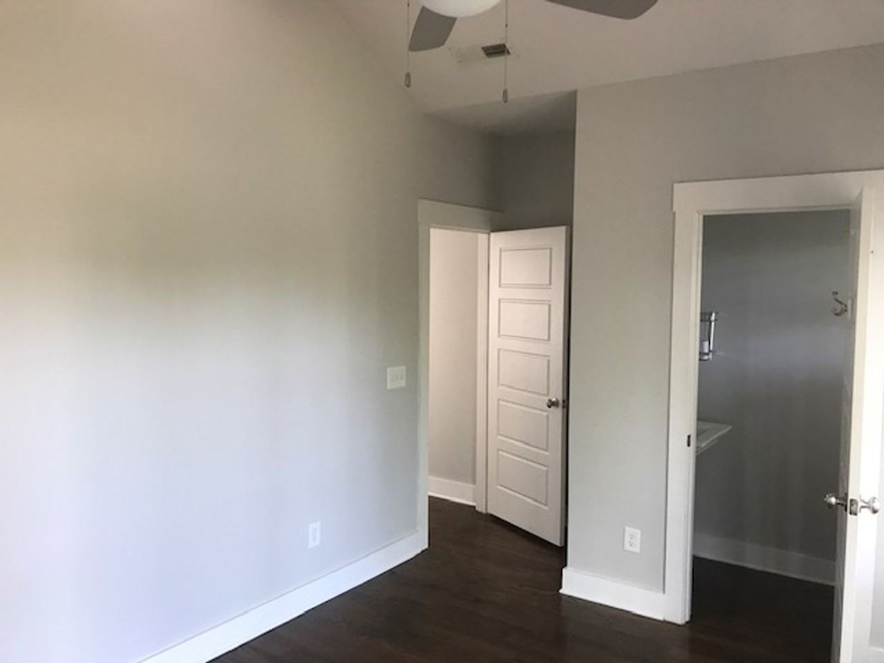 1104A W Grove Ave - Photo 7 of 41