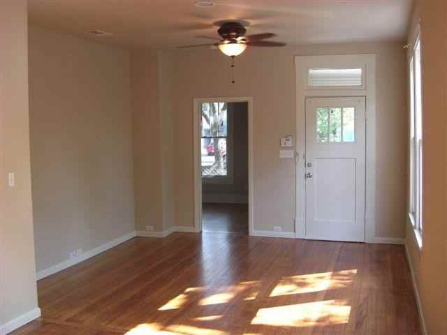 306 W 35th St - Photo 3 of 20