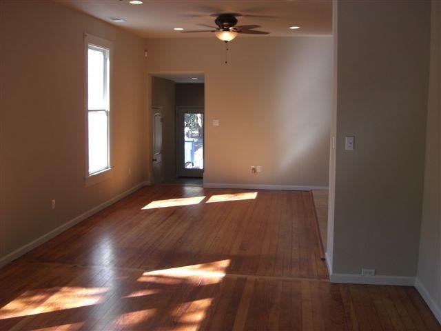 306 W 35th St - Photo 6 of 20