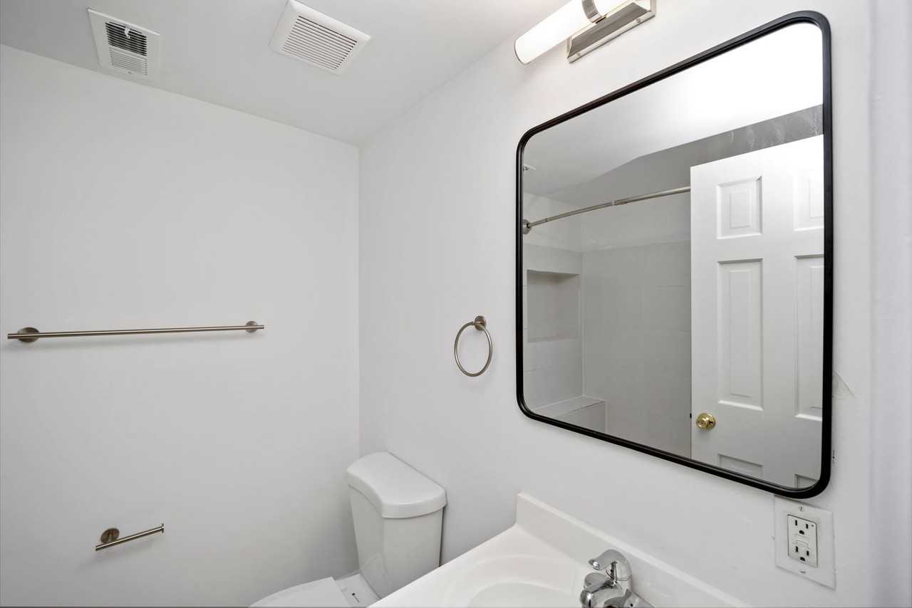 1755 T St Nw #2 - Photo 5 of 26