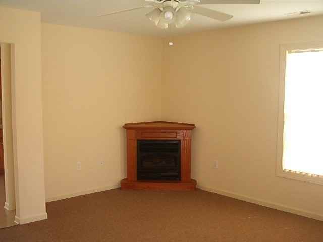 113 Nates Dr - Photo 2 of 12