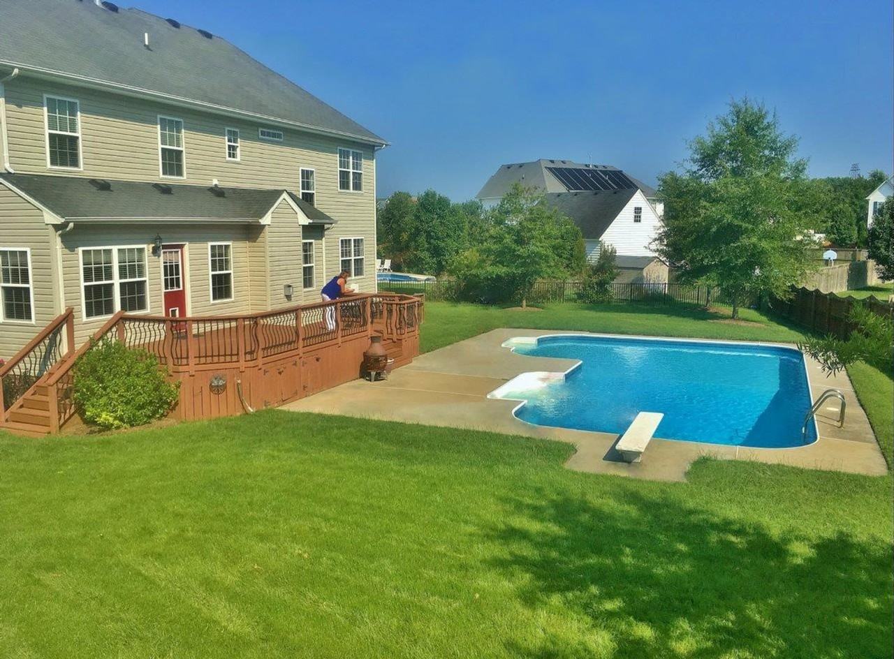 1605 Westerly Ct - Photo 3 of 45