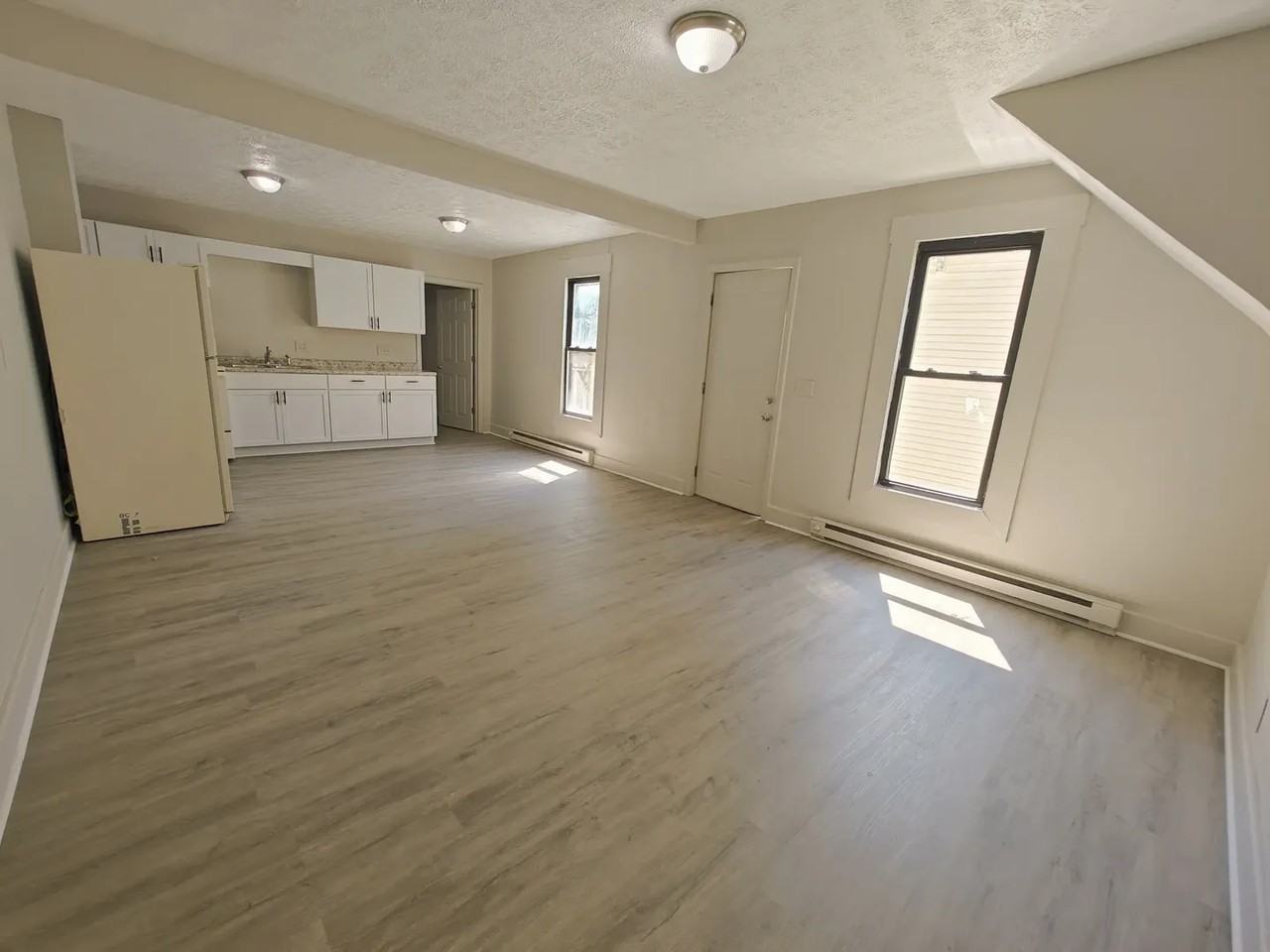 529 W Taylor St - Photo 3 of 10