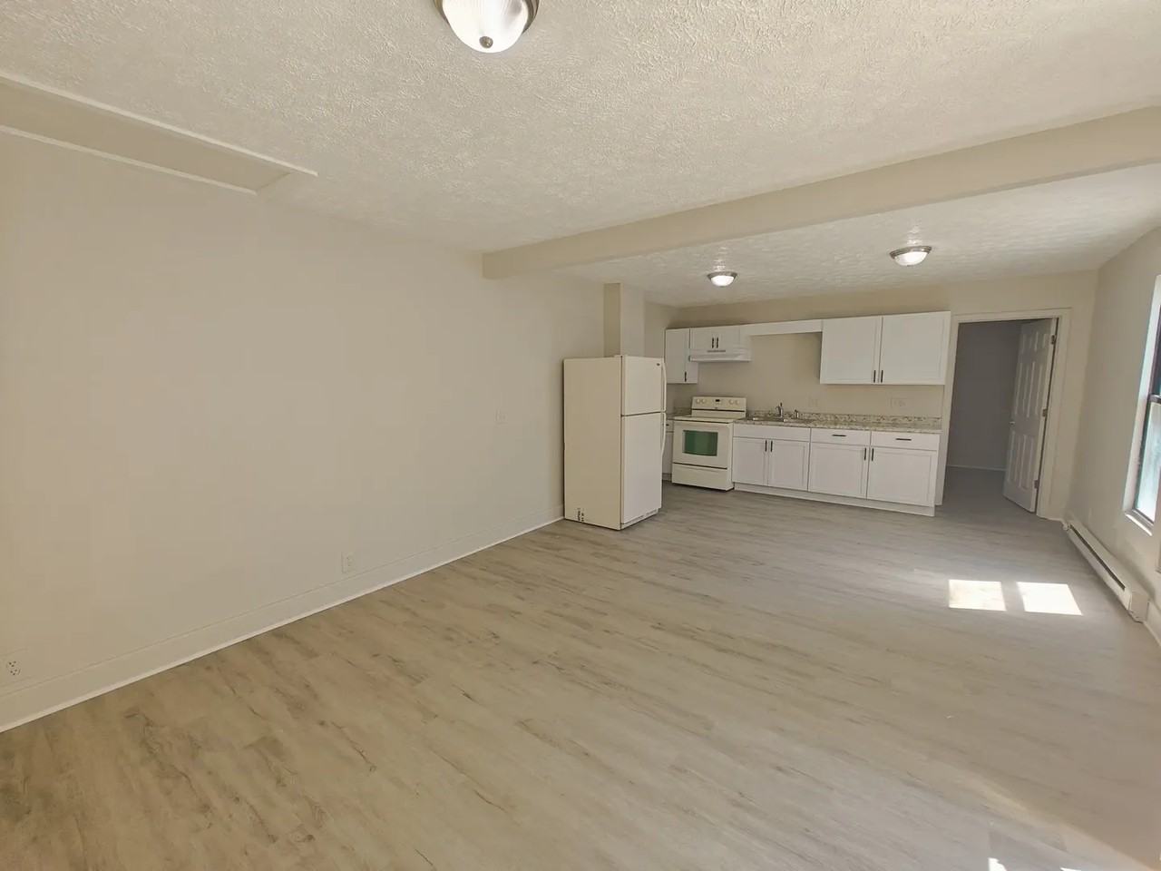 529 W Taylor St - Photo 4 of 10