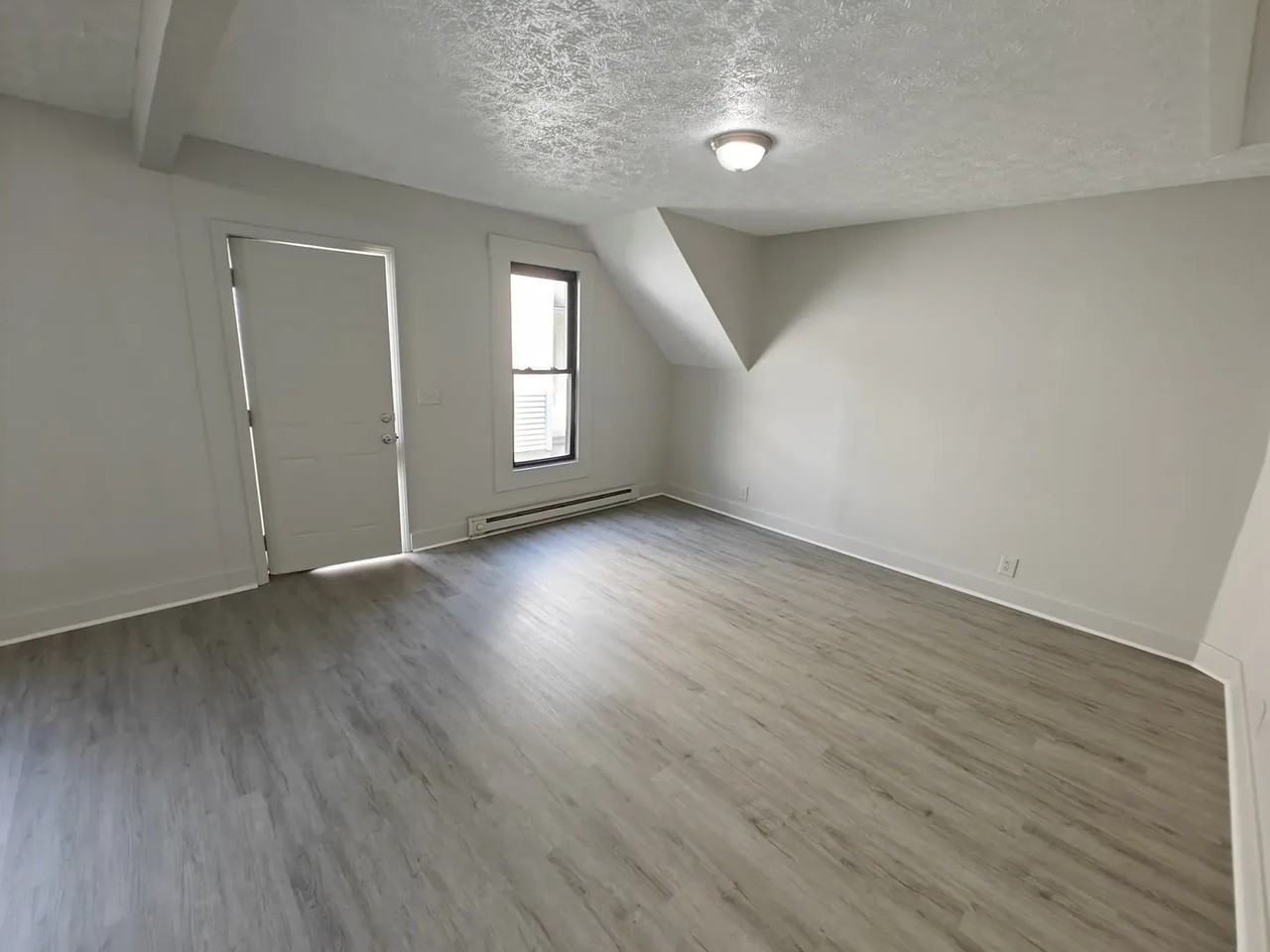 529 W Taylor St - Photo 7 of 10