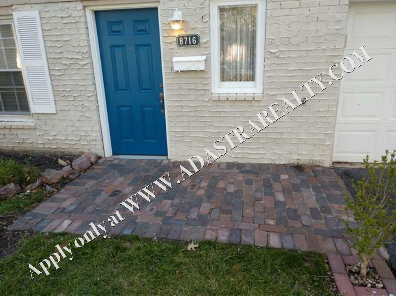 8716 Stark Ave - Photo 2 of 22