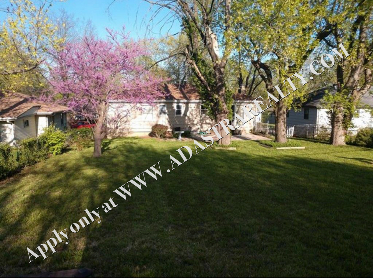 8716 Stark Ave - Photo 3 of 22