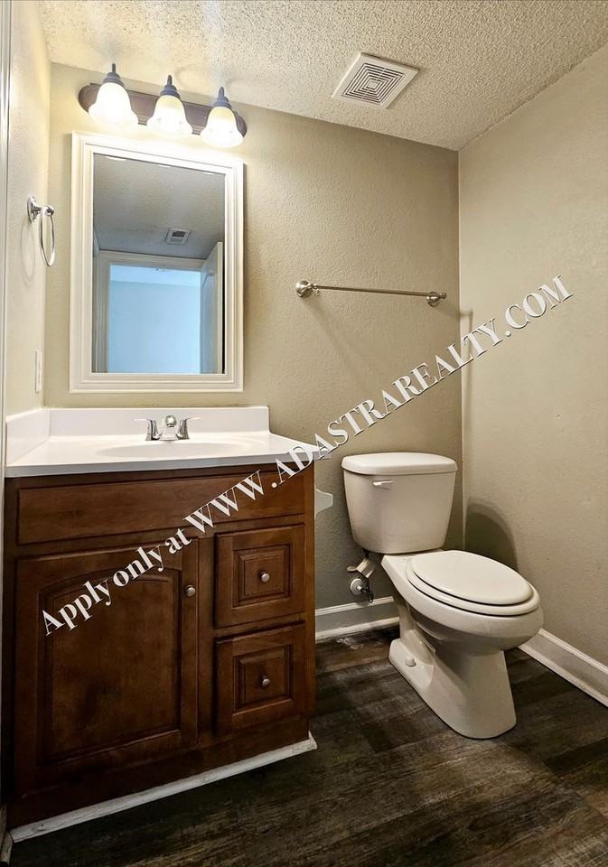 917 Sw Imperial Ln - Photo 7 of 28