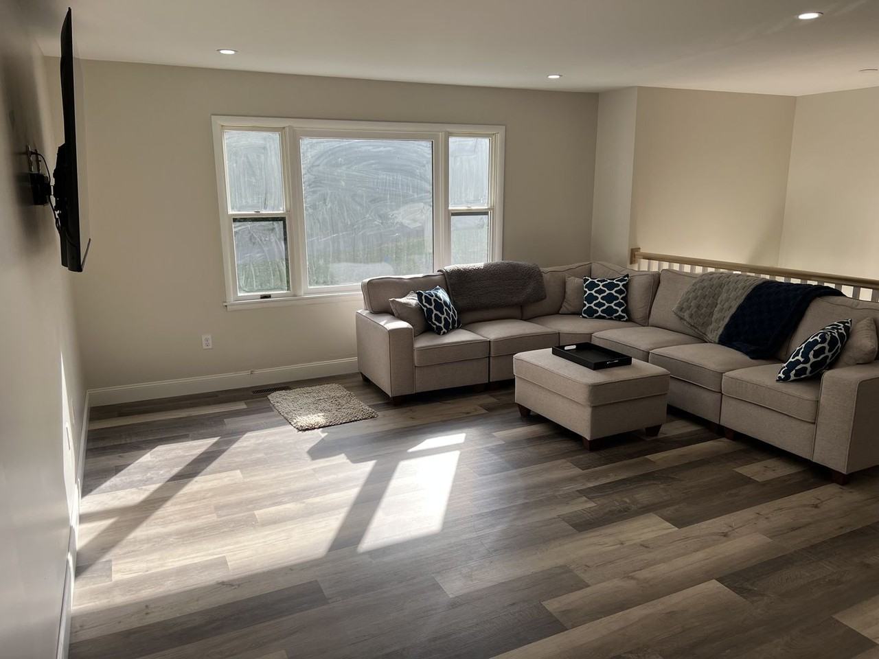 820 Thompson Street - Photo 6 of 11