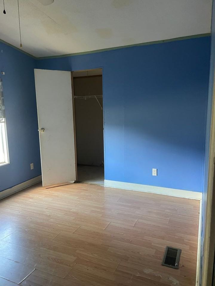 315 Tara Ln - Photo 3 of 16